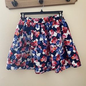 NWT Express Floral Bubble Skirt 8